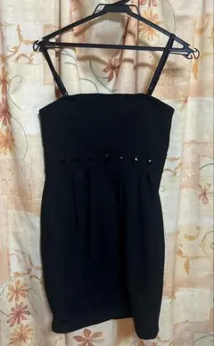 黒のキャミワンピース （ジャンパースカート）　ビジュー付き　Mサイズ