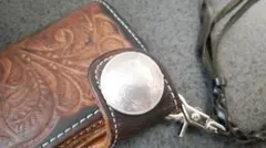 本革　長財布　バイカーズウォレット　カービング