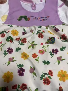 保育士エプロン　はらぺこあおむし