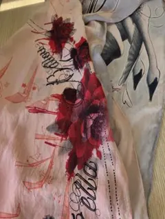 激安‼️です。花柄ストール ピンクとグレー
