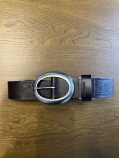 飯田工房　ベルト　茶色　穴開き