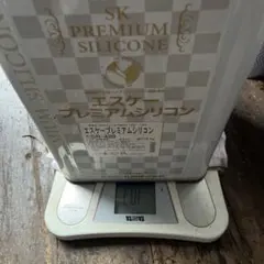 エスケープレミアムシリコン SR-410 11kg - メルカリ