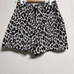 PT☆ 【美品】SNIDEL スナイデルショートパンツ レオパード柄 1