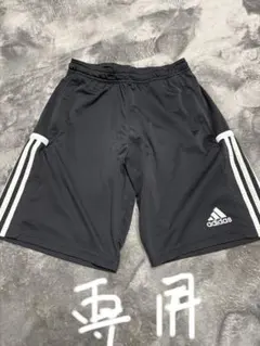 こじ様　専用　 adidas 黒 3本ライン ハーフパンツ