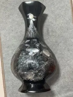 螺鈿細工 黒漆風花瓶 鶴と富士山図 高さ45cm