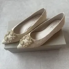 ビジュー付きアイボリーフラットシューズ 22cm