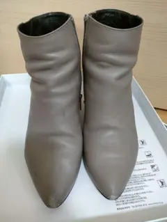 卑弥呼　ショートブーツ　モカ　24.5cm ヒール高さ5.5cmのサムネイル