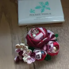 ハンドメイド・つまみ細工3wayブローチ、髪飾り、ボールチェーン