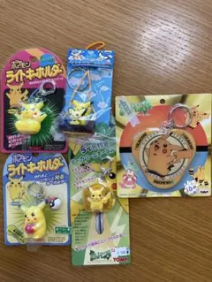 ピカチュウ ライトキーホルダー　ストラップセットのサムネイル