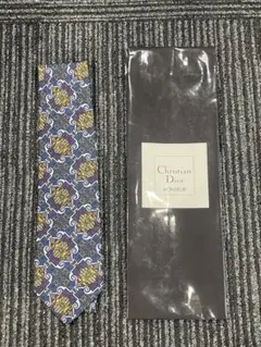 【タグ・袋付き美品】クリスチャンディオール ネクタイ バロック調 幾何学 仏製のサムネイル