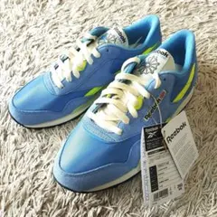【新品タグ付き】Reebok　リーボック　スニーカー　クラシックナイロン　ブルー