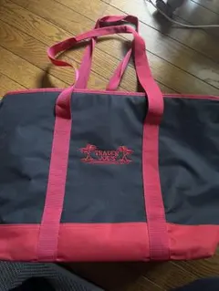 Trader Joe's 保冷　冷蔵　トートバッグ 黒と赤　トレーダージョーズ