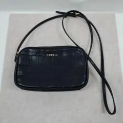 値下げ！FURLA 美品クロコダイル型押し ブラックショルダーバッグ