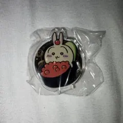 ちいかわ　うさぎ　アクリルスタンド　いくら