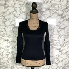 STRENESSE　（34）　Uネックビジュー付カットソー　黒