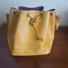 【Louis Vuitton】　エピ　プチノエ　ショルダーバッグ　イエローのサムネイル