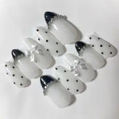 現品❤︎ブラックフレンチ×ドット ネイルチップ 韓国 ワンホン　リボン　スナ系