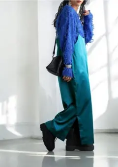 【アンティカ】☆新品未使用☆サテン ロング ストラップキャミ ワンピ