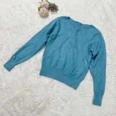 大人可愛いターコイズブルー 【L】Vネック くすみカラー さらっと質感