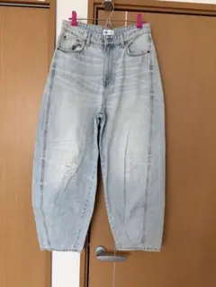 ZARA デニムパンツ