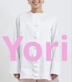 yori フロントフリルシャツ　ホワイトのサムネイル