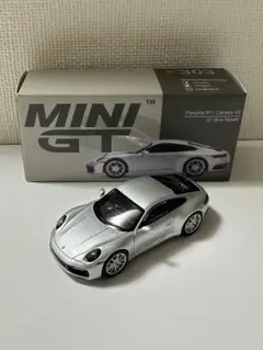 MINI GT Porsche 911 Carrera 4Sのサムネイル