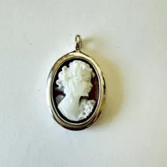 シルバー カメオ　ペンダントトップはチャーム 女性の横顔