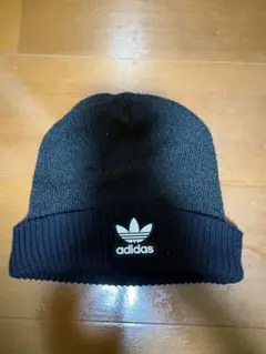 【韓国限定】Adidas ニット帽のサムネイル