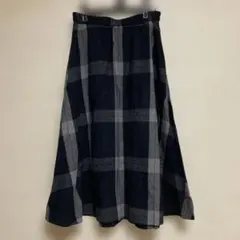 チェック柄　ロングフレアスカート