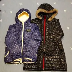 フード付きネイビーと黒のアウター2枚