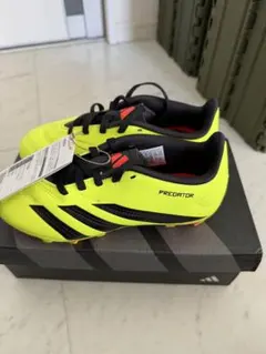 新品未使用 adidas Predator サッカースパイク20.5 おまけ付き
