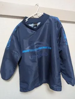 【未使用に近い、美品】Umbro ネイビー ピステ・ウィンドブレーカー長袖
