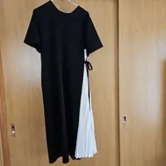 サイドプリーツワンピース　ロングワンピース