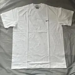 NIKE ワンポイントTシャツ