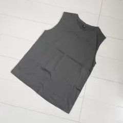 ユニクロ　タンクトップ　ノースリーブ　マーセライズコットンT