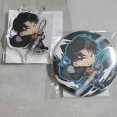 進撃の巨人　キャラ福くじ　リヴァイ　缶バッジ　アクリルキーホルダー