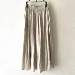 ユニクロ　ロングプリーツスカート