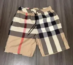 BURBERRY ハーフパンツのサムネイル