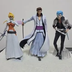 BLEACHフィギュア３点まとめ売り【MASTERLISE 藍染、グリムジョー】