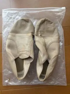 Capezio ダンスシューズ ベージュ 7サイズのサムネイル
