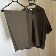 GU セットアップ (カーキ・リーブ色) シャツパンツセット