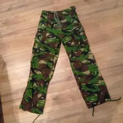 イギリス軍迷彩柄 ミリタリー カーゴパンツのサムネイル