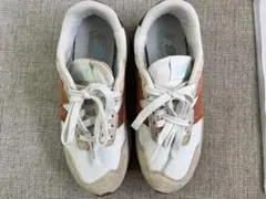 New Balance スニーカーのサムネイル