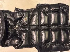 モンクレール ブラックダウンベスト フード付き