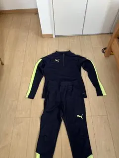 PUMA トレーニングウェア 上下セット ネイビー/イエローのサムネイル
