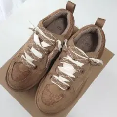 UGG キャメル 茶 スニーカー 箱無し