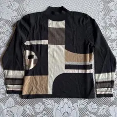 新品未使用　幾何学模様 ハイネック長袖ニット