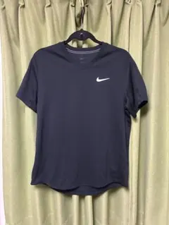 NIKE ナイキ Vネック 半袖Tシャツ ブラックのサムネイル