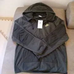 新品　NIKE フード付きフリースジャケット Mサイズ ダークグリーン