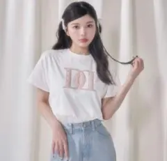Darich キルティングアップリケビジューtシャツ sax 水色 - メルカリ